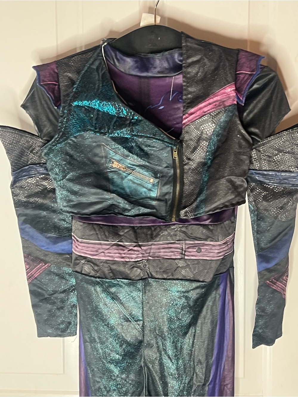 Disney Descendants 3 Deluxe size L 10/12 Girls  Costume Mel Halloween 2 Pieces